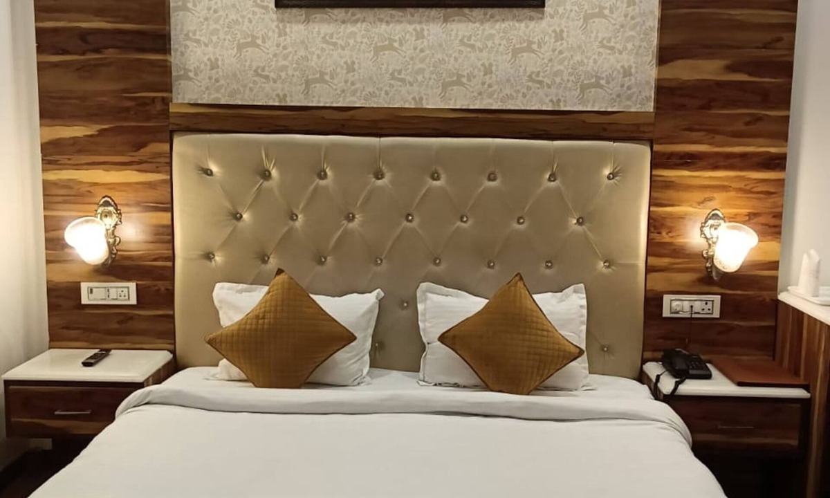 Zirakpur Hotel | Hotel D Plaza