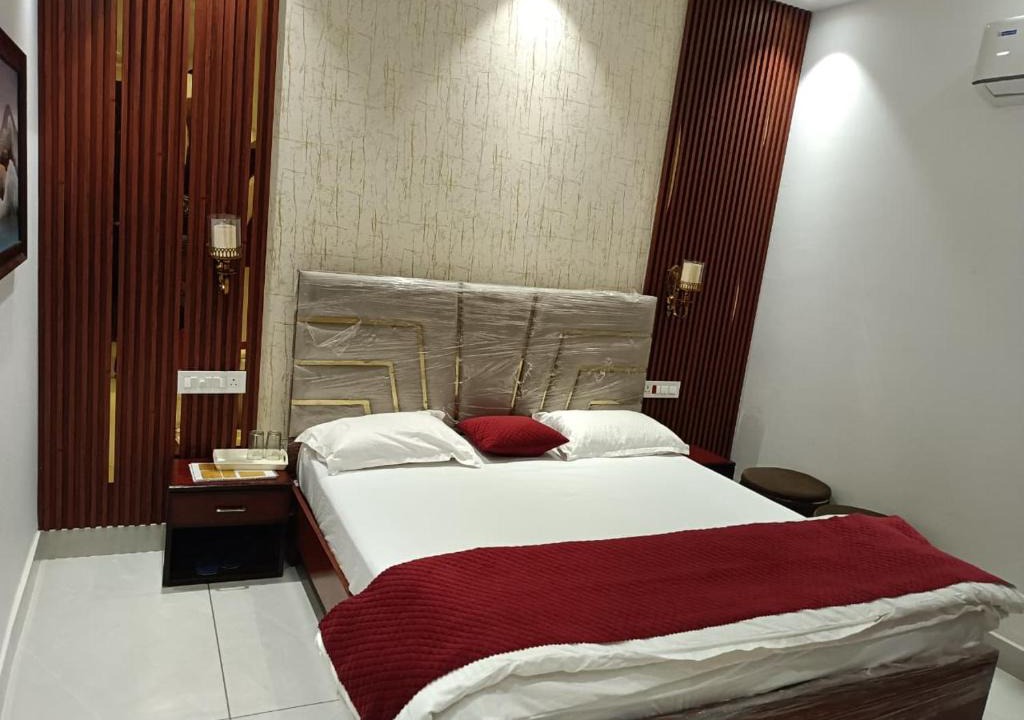 Karnal Hotel | Hotel Deepjot