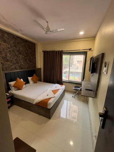 Borivali West Hotel | Hotel Grand Bella