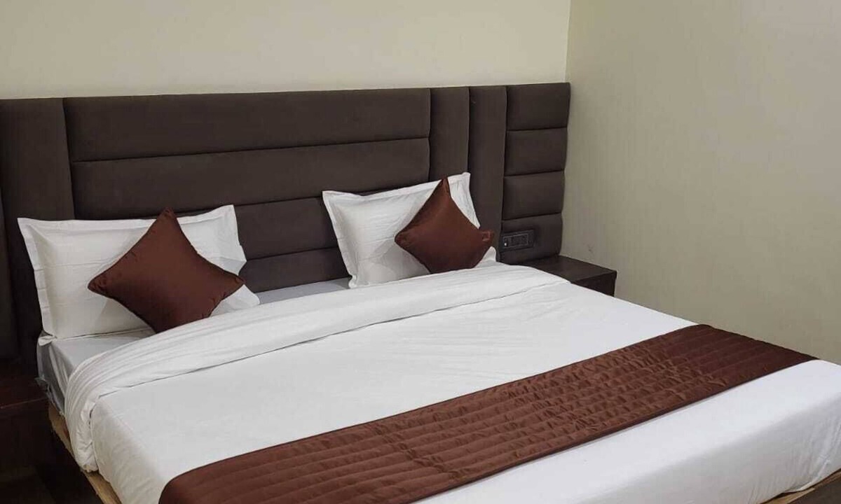 Haridwar Hotel | Hotel Grand Sharon