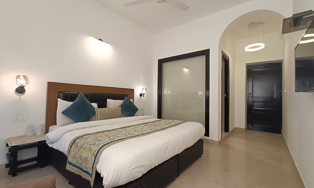 Old Delhi Hotel | Hotel Green Castle (Heritage Hotel)
