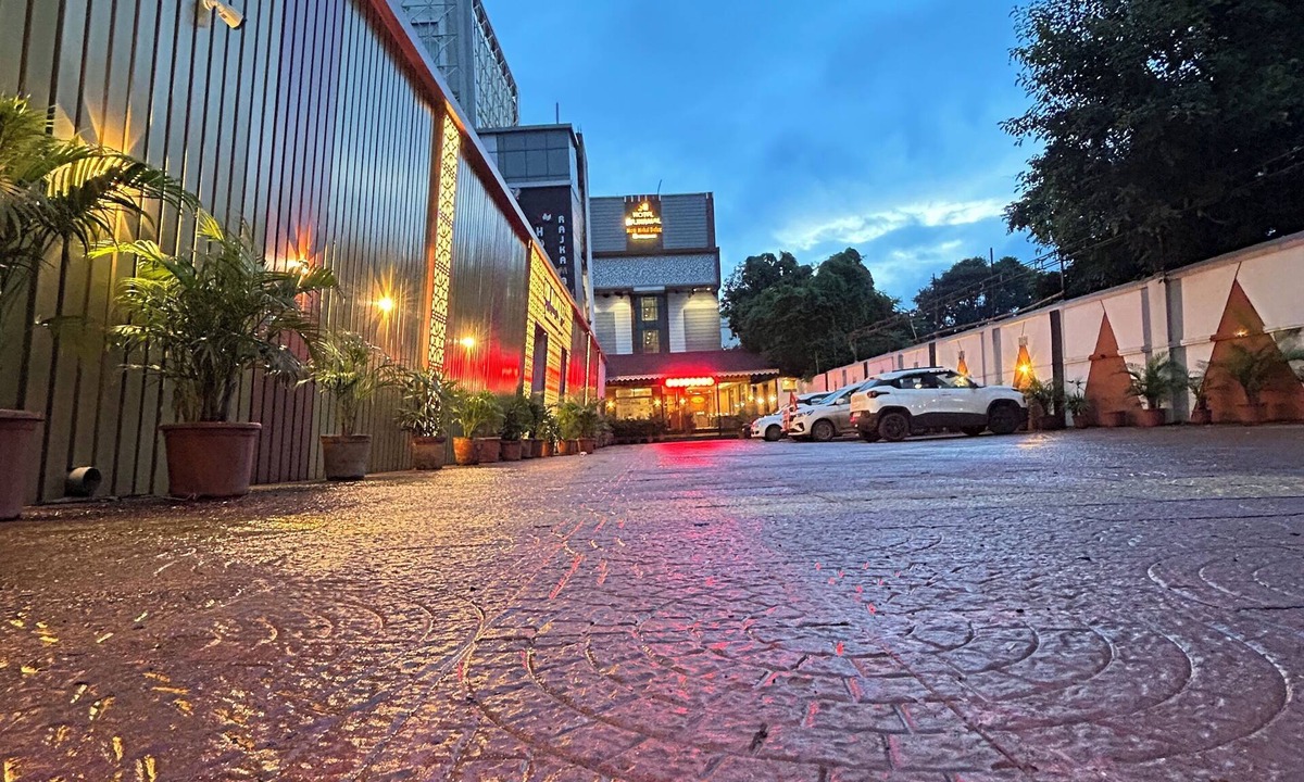 Deoghar Hotel | HOTEL HB INTERNATIONAL (Formerly Hotel Rajkamal)