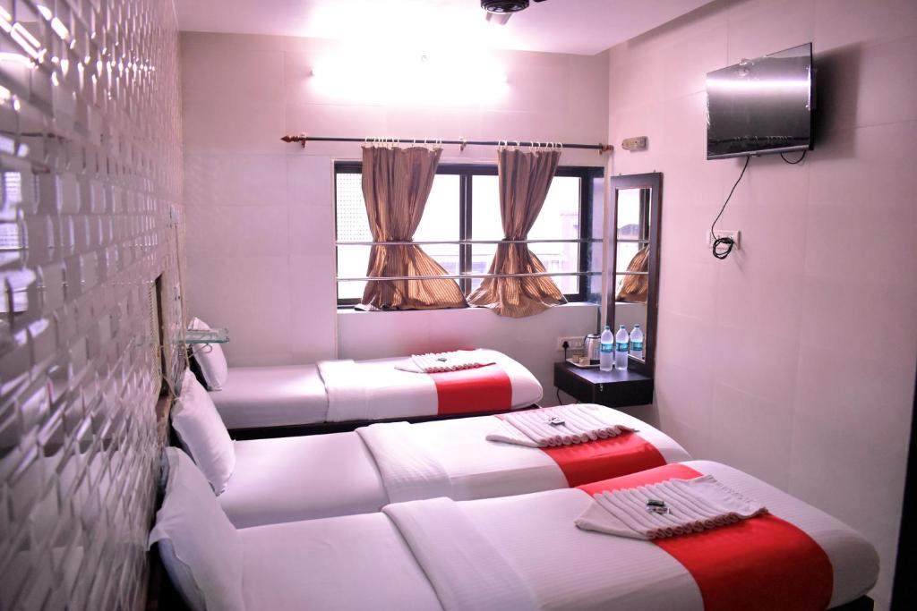 Masjid Bandar Hotel | Hotel Kamal - Mumbai Hotels