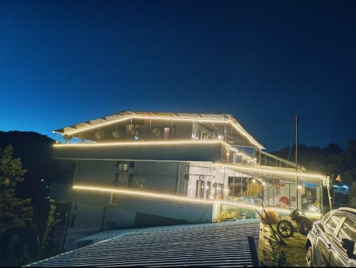 Kasiyalekh Hotel | Hotel Kanishka Near Mukteshwar Dham 6km distance District Nainital