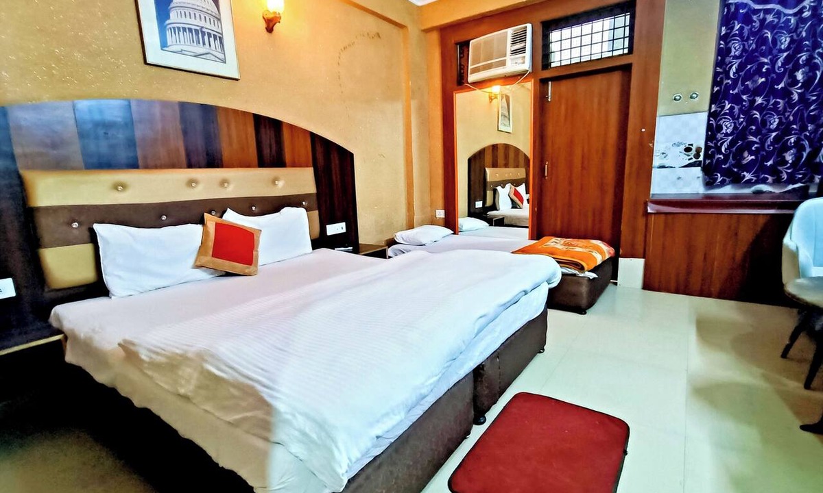 Vrindavan Hotel | Hotel Krishna Regency - near ISCKON