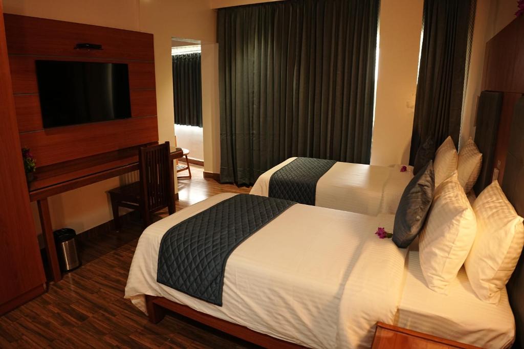 Theni Hotel | Hotel Krithick grand