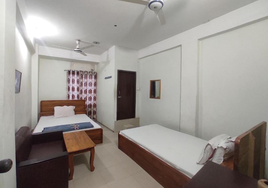 Dhaka Hotel | Hotel Labbaik