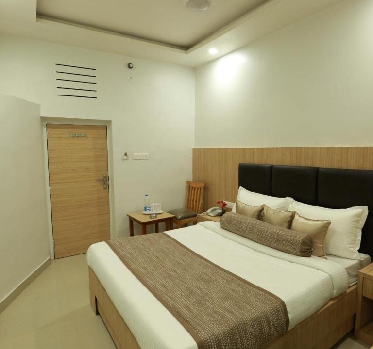 South West Bed & Breakfast | Hotel Lotus Near New Delhi International Airport