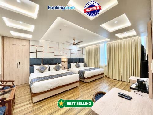 Varanasi Hotel | HOTEL MANTAVYA ! VARANASI होटल मंताव्या, ஹோட்டல் மந்தாவ்யா, హోటల్ మంటావ్యాFully Air-Conditioned hotel with wi-fi & Parking availability, near Kashi Vishwanath Temple, and Ganga ghat, Breakfast included, Best Hotel in Varanasi - 3