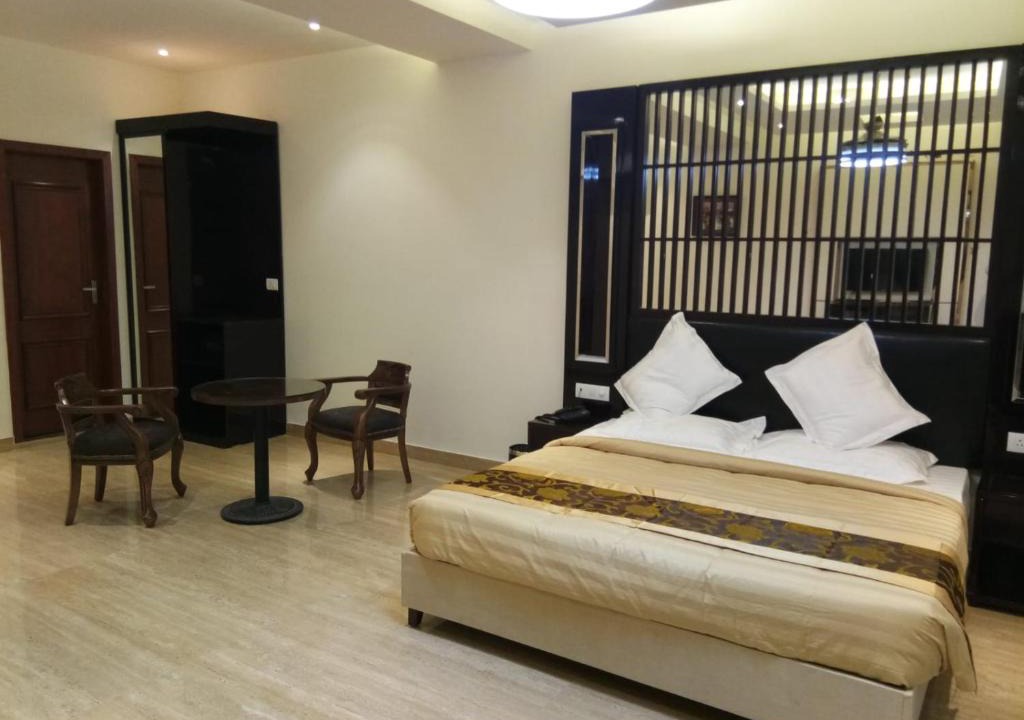 Aligarh Hotel | HOTEL NEW ANAND PALACE