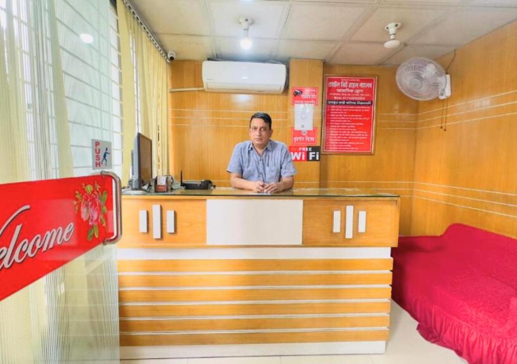 Dhaka Hotel | Hotel New Royal Palace Dhanmondi