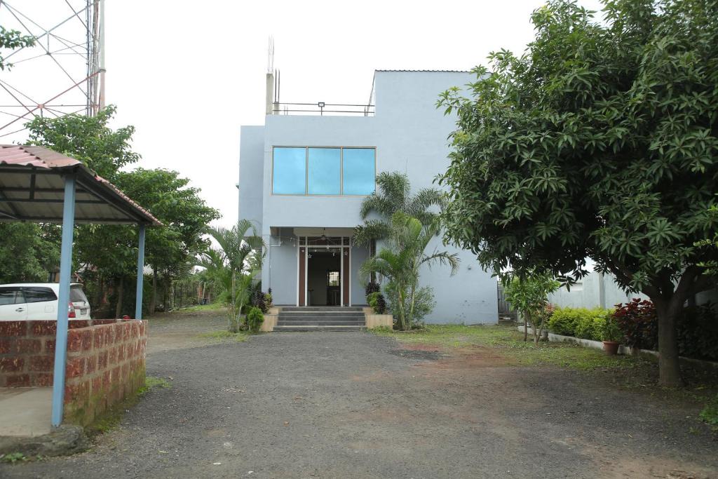 Satara Hotel | Hotel New Rudraksha