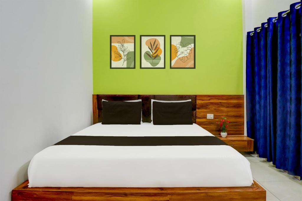 Mayapur Hotel | Hotel O Adinath Guest House
