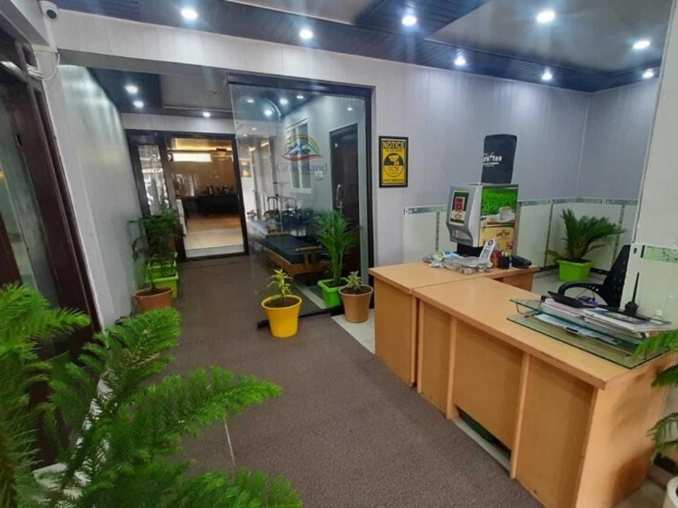 Srinagar Hotel | Hotel O by OYO Graceland