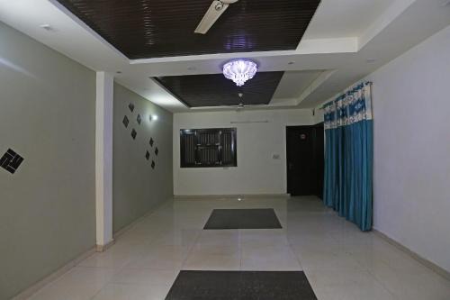 Vasundhara Hotel | Hotel O Comfort Stay Sector 05 Vasundhara Formely Angel Pink