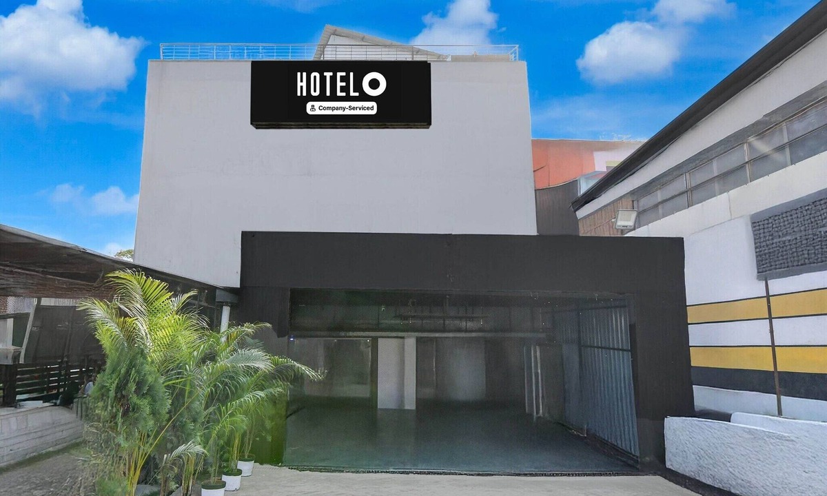 Barasat House | Hotel O Metropolis Mall Kolkata