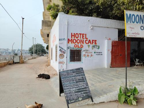 Pushkar Hotel | Hotel Old Moon Cafe