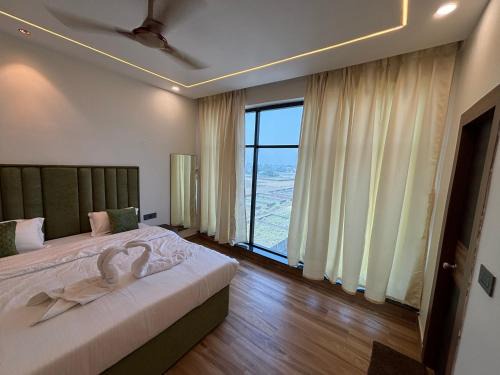 Danapur Hotel | Hotel Picnic Garden