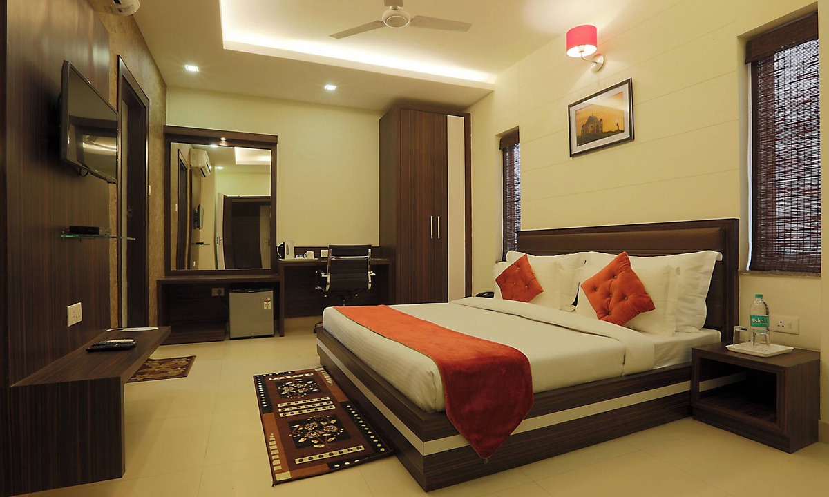 Lanka Hotel | Hotel Premiere Villa