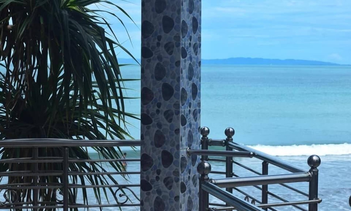 Saint Martin's Island Hotel | Hotel Royal Beach & Restaurant