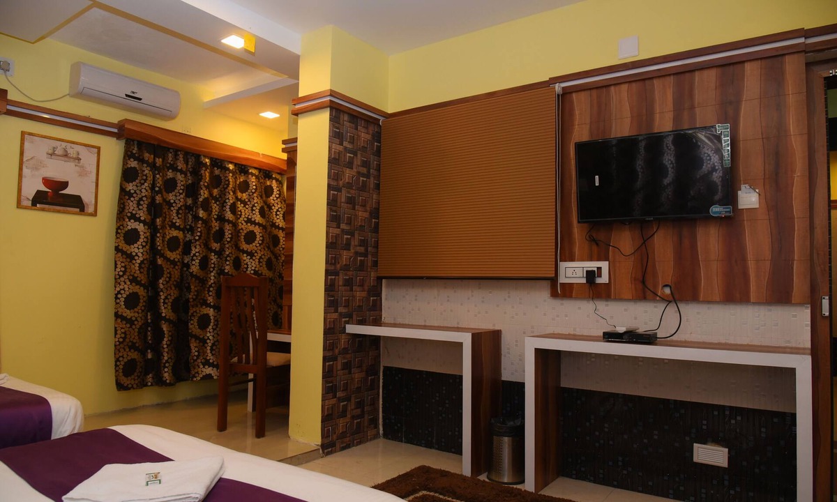 Mangalore Cabin | Hotel Royal Inn