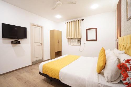 Patparganj Bed & Breakfast | Hotel RR Residency by SBR hospitality