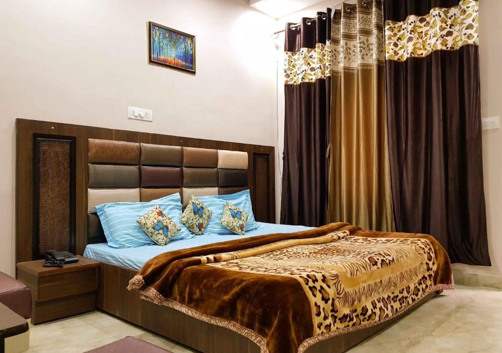 Hotel Sahara Inn | Banikhet