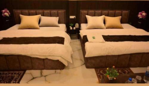 Faizabad House | HOTEL SHRI RAGHAV JI INN guest House Near Ram Mandir Beniganj Road Ayodhya Dham