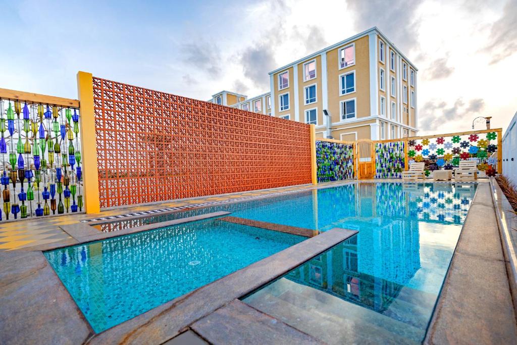 Tada Hotel | Hotel SRM Grandeurs