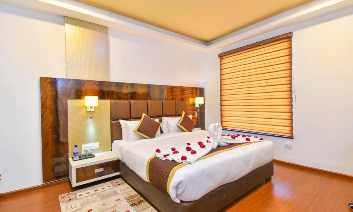 Sitapura Hotel | Hotel Sun City Plaza