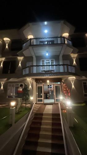 Loleygaon House | Hotel Sunrise