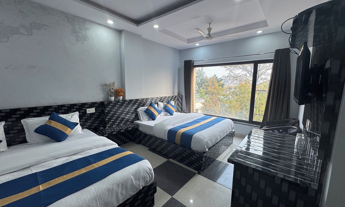 Mayapur Hotel | Hotel Suraj By T And M Hotels