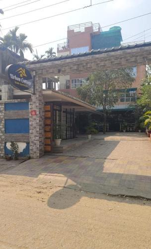 Khanapara Hotel | Hotel Urban Cottage
