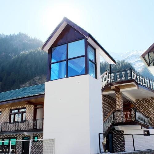 Batseri Hotel | Hotel Uttarayan