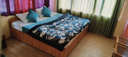 Manali Hotel | Hotel Vamika