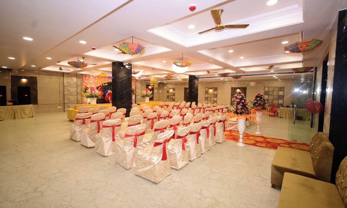 Dhanauli Hotel | Hotel Vijay Palace