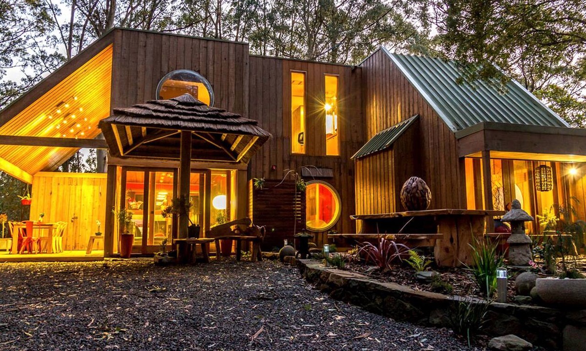 Benwerrin Cabin | Idyllic Accommodation for a Meditation Retreat near Melbourne, Victoria