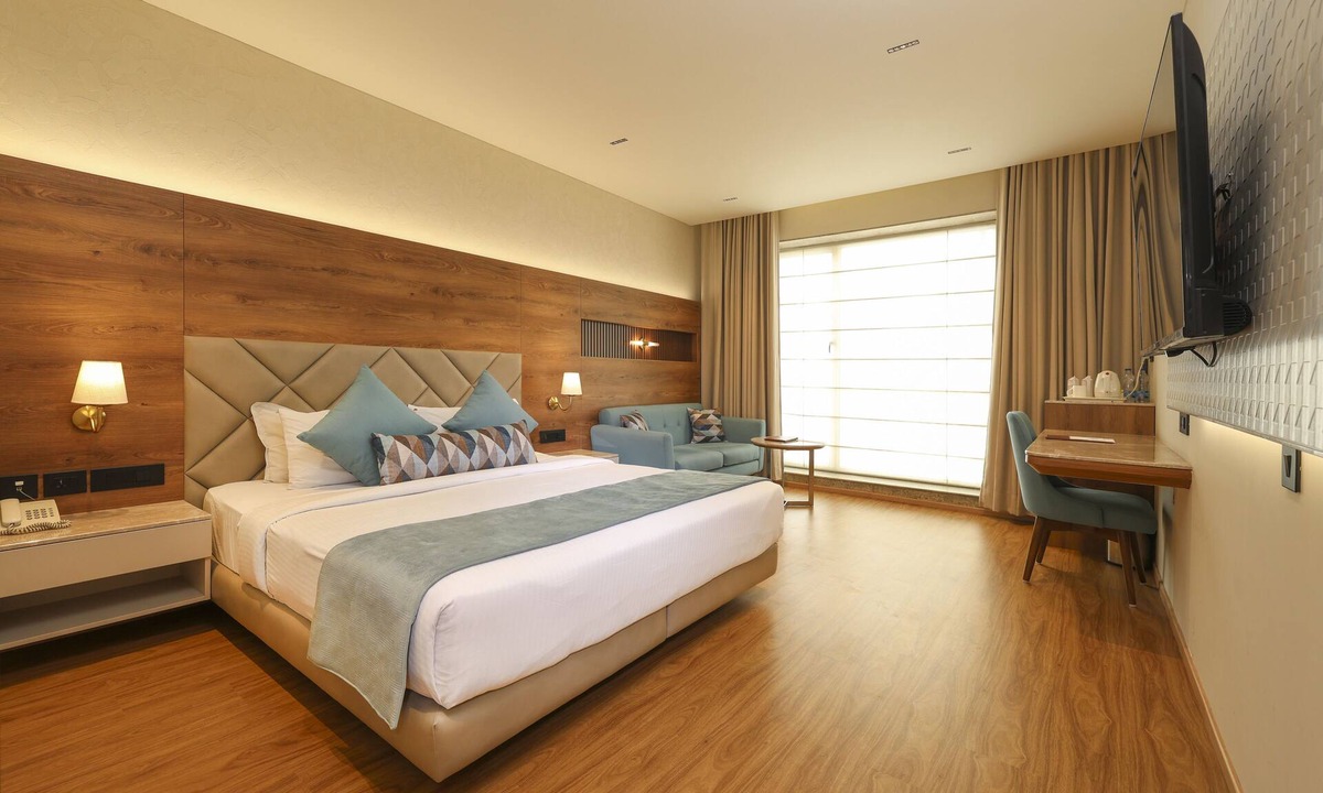 Greater Kailash Hotel | Indus Biznotel