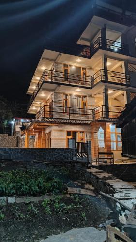 Kasol House | Ishan Family Home Stay
