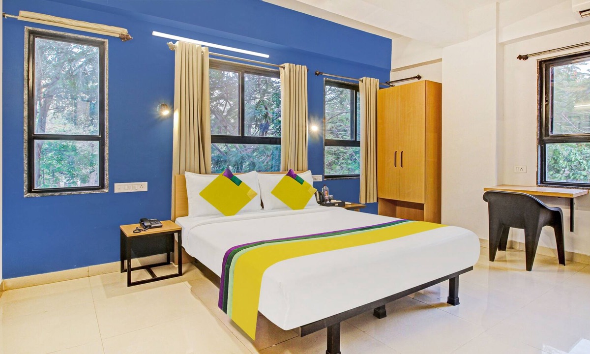Pimpri - Chinchwad Hotel | Itsy By Treebo - Aura Homes