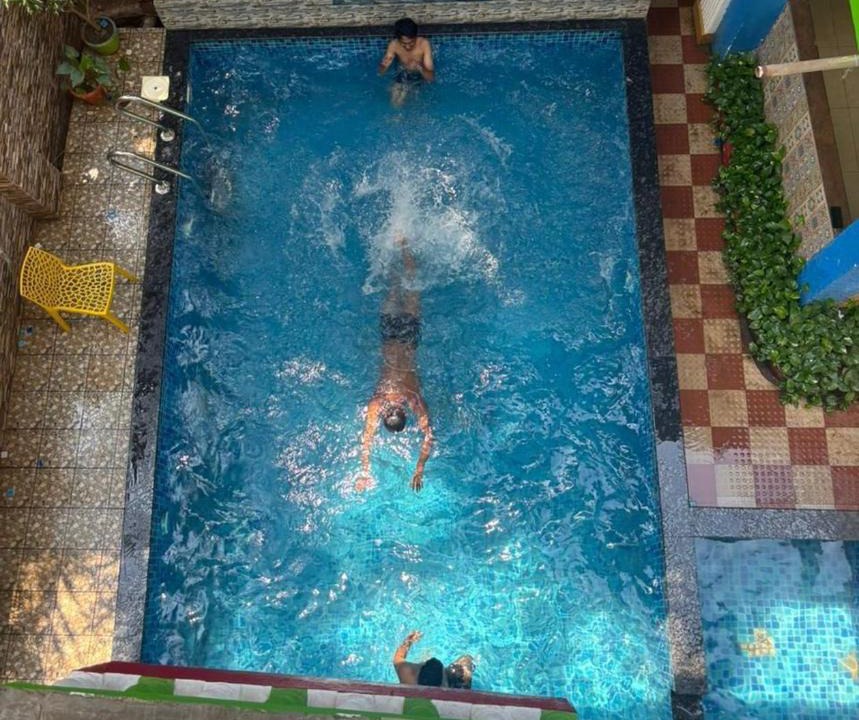 Gauravaddo Hotel | Ivees beach resort 1