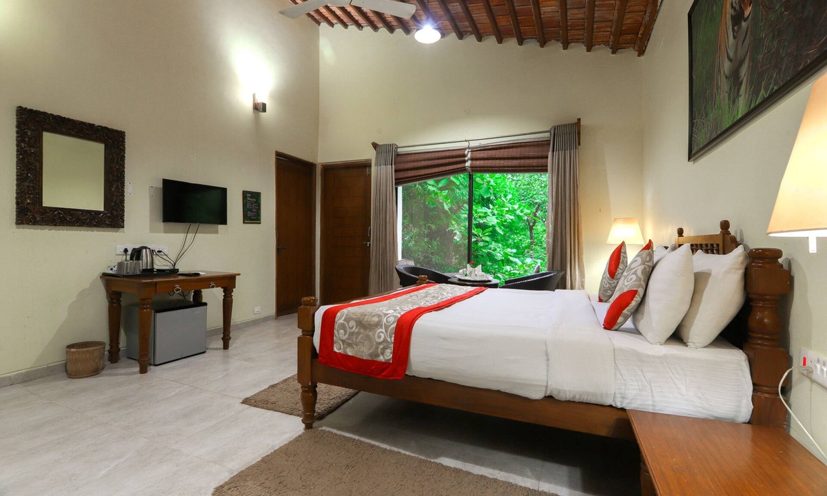 Chandrapur Hotel | Jharna Resort