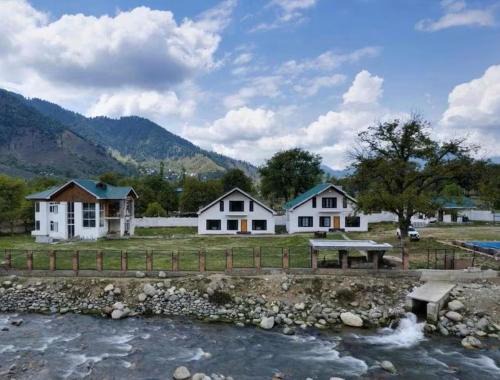 Daksum Cabin | kanwal cottages safa resort