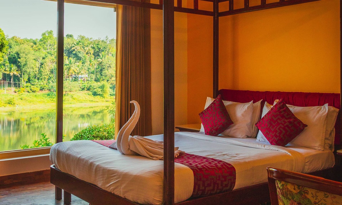 Vazhavatta Resort | Karapuzha Village Resort