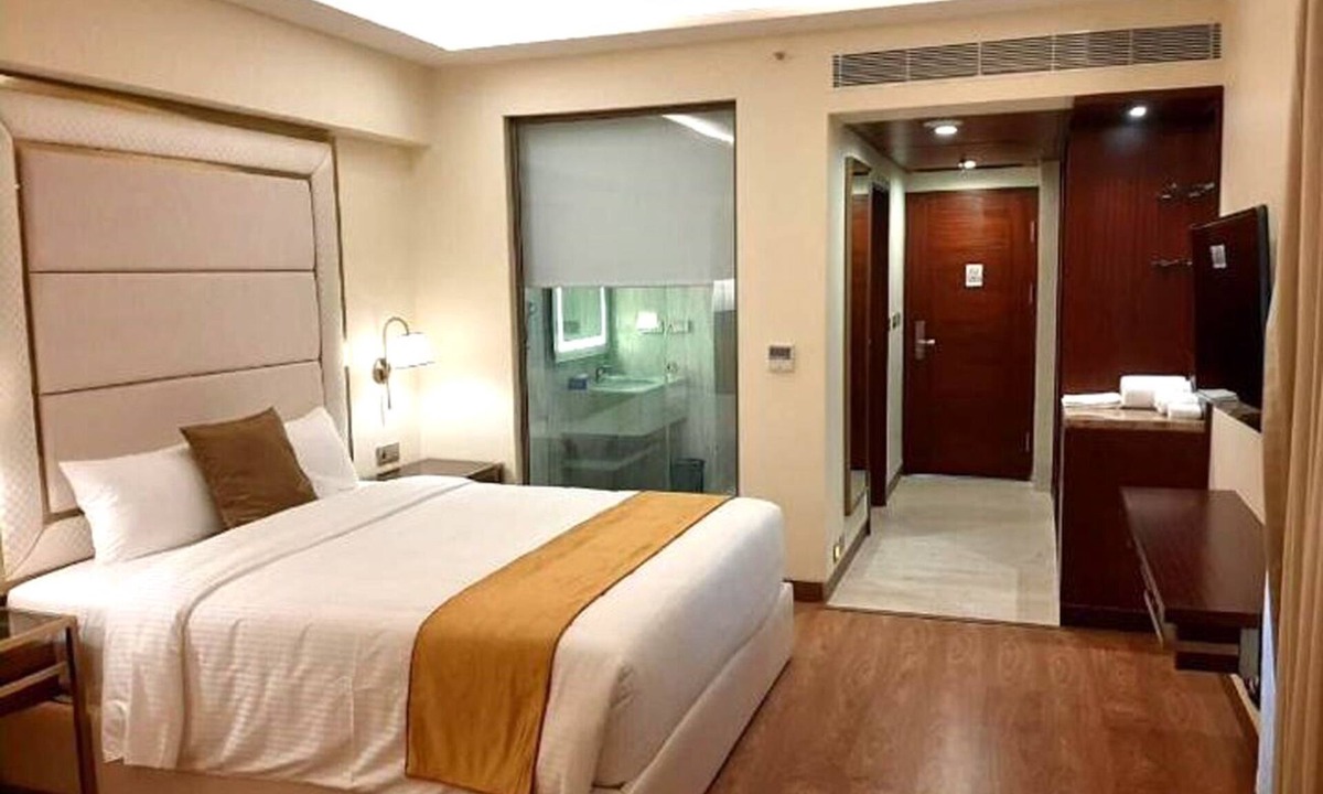 Chennai Hotel | Kay-Em Spectra Hotel Chennai