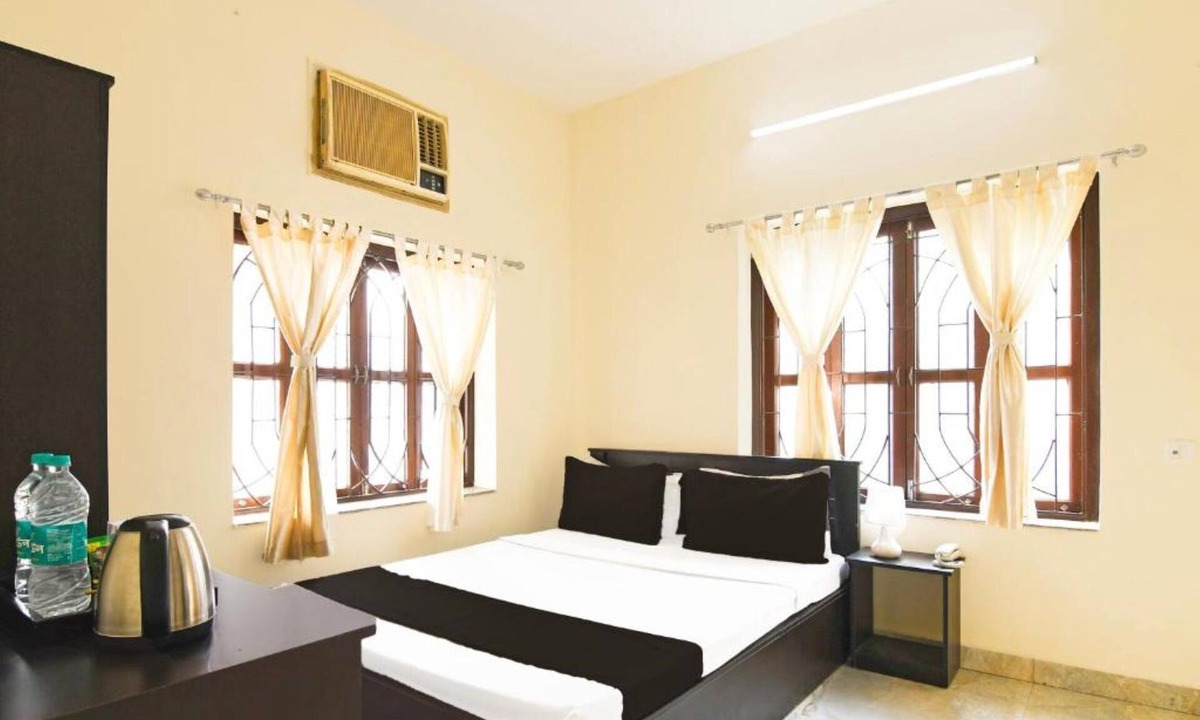 Sector II Hotel | Kiya Kedia Niketan Salt Lake