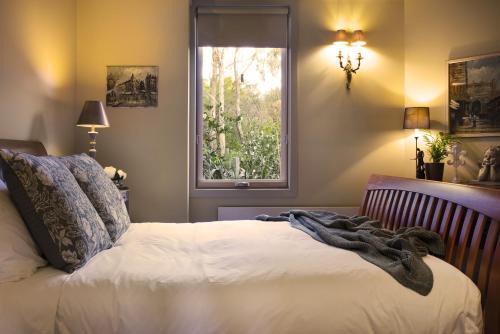 Hepburn House | Kookaburra Ridge