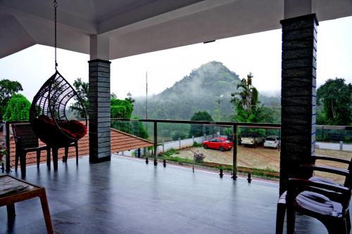 Samse House | Kotibetta Homestay - 4BH, Mountains View, River, Trek, One Group Only