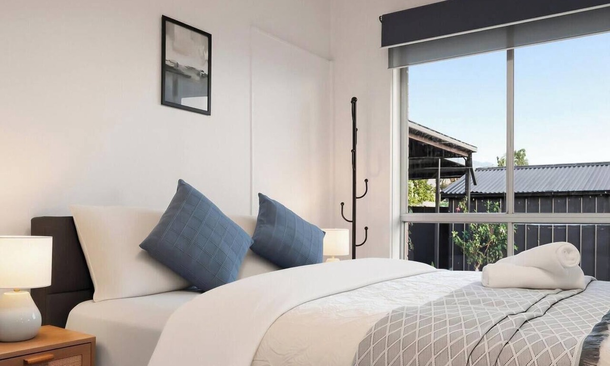 Broadmeadows House | KozyGuru | Broadmeadows | Gateway to Melbourne