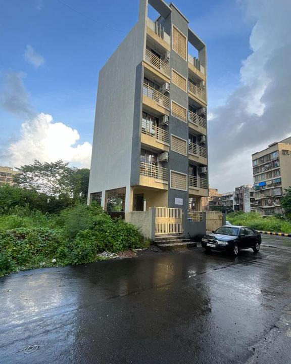 Navi Mumbai House | La Residence Ulwe